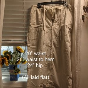 Vintage Eddie Bauer Khaki midi length skirt